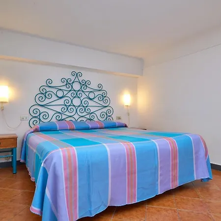 Garibaldi Hotel 3*