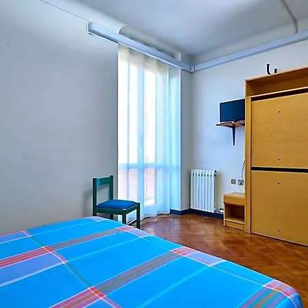 Отель Garibaldi 3*